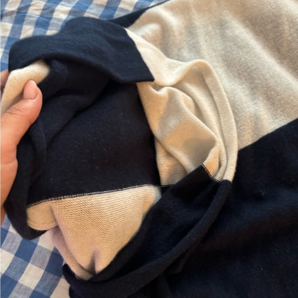 J Crew oversized cashmere wrap - Picture 2 of 3